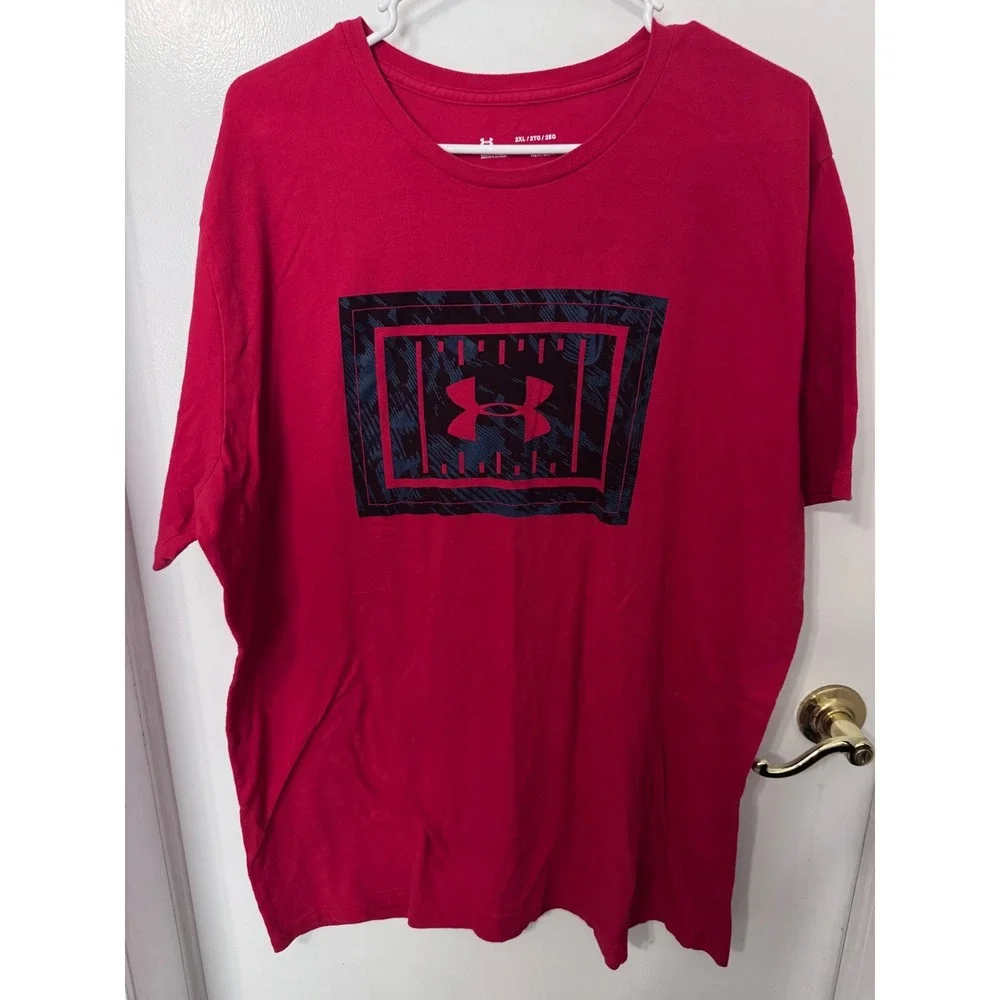 Under Armour HeatGear Red Graphic Logo T-Shirt Mens 2XL Loose Fit Short Sleeve